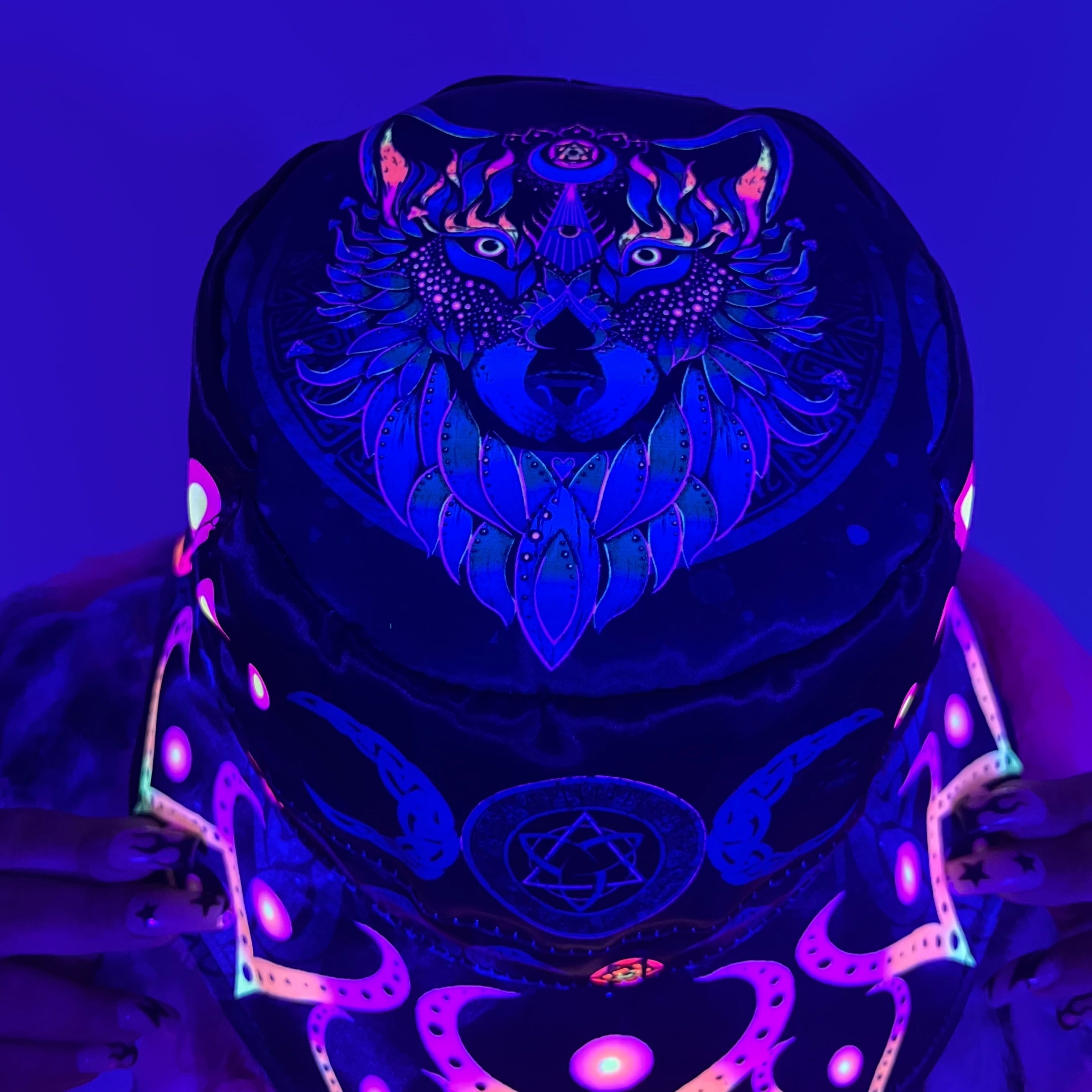 Wolf Reversible Bucket Hat