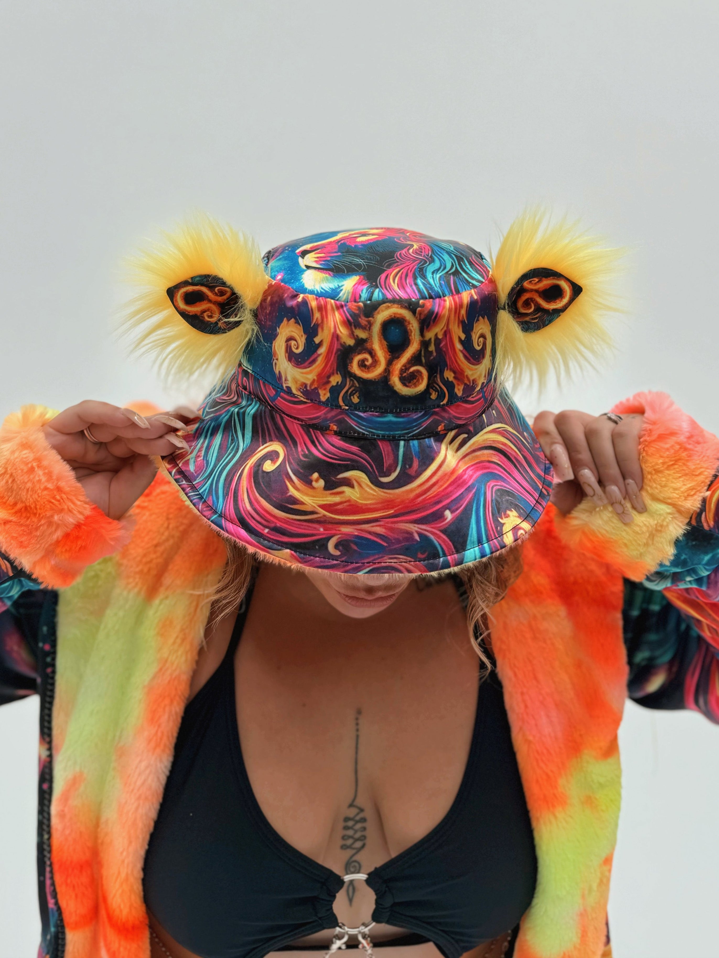 Zodiac Dreams ♌ Leo Bucket Hat