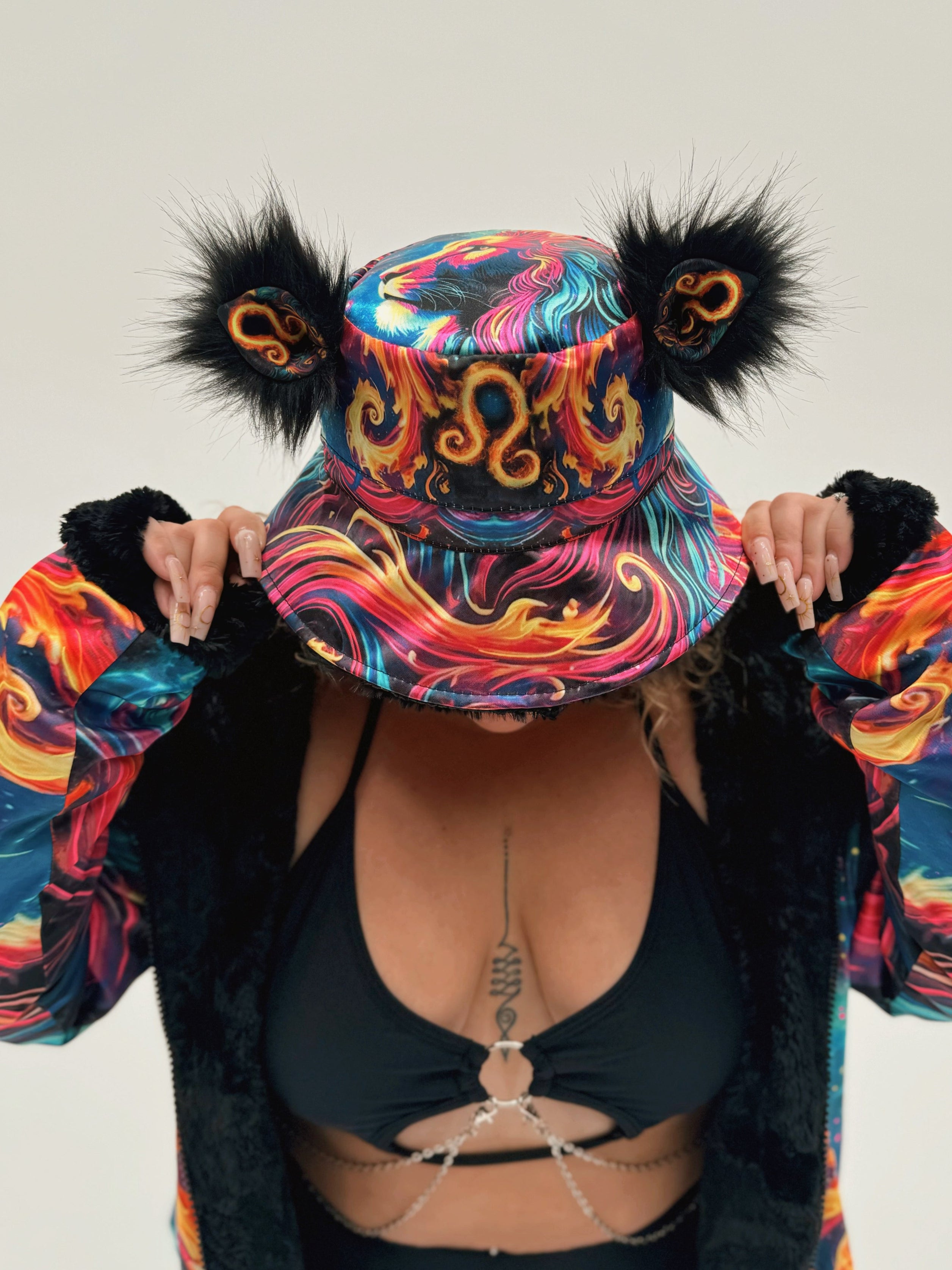 Zodiac Dreams ♌ Leo Bucket Hat