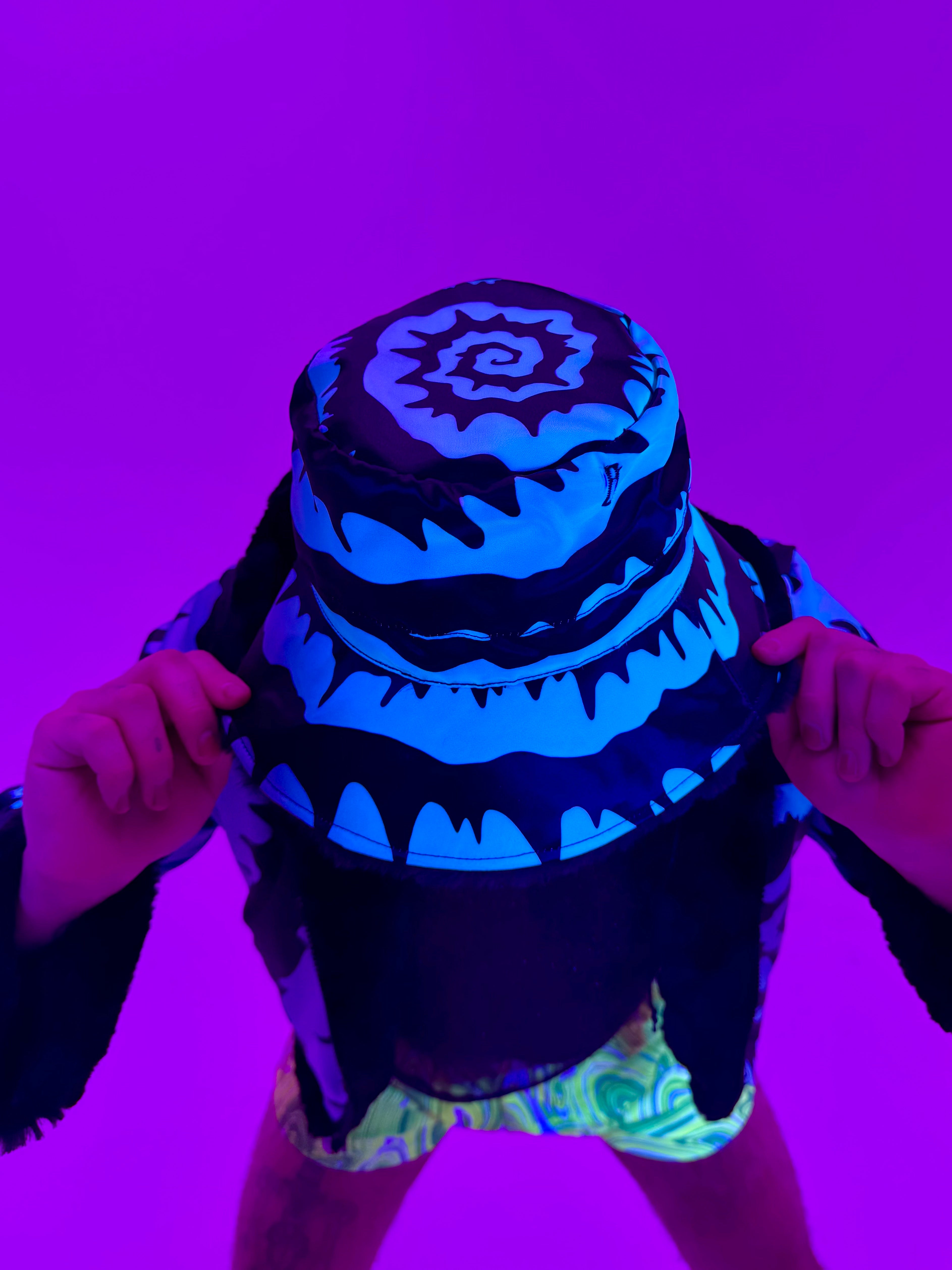 Hypnotic 🌀 Reversible Bucket Hat