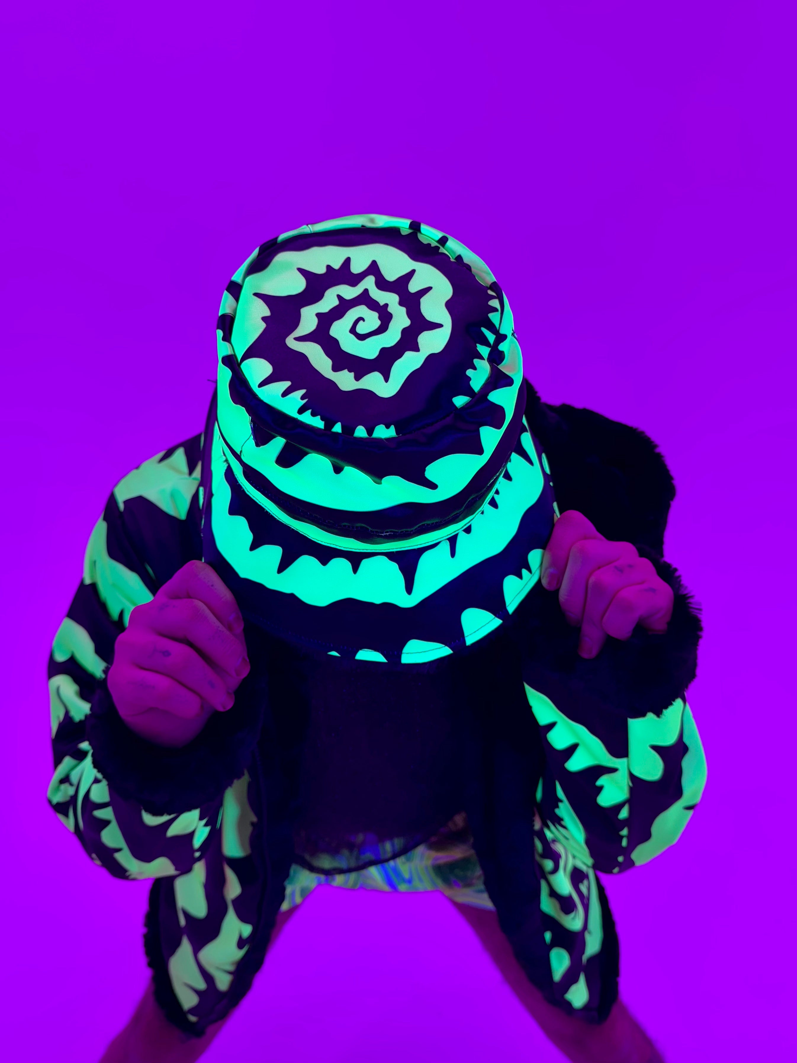 Hypnotic 🌀 Reversible Bucket Hat