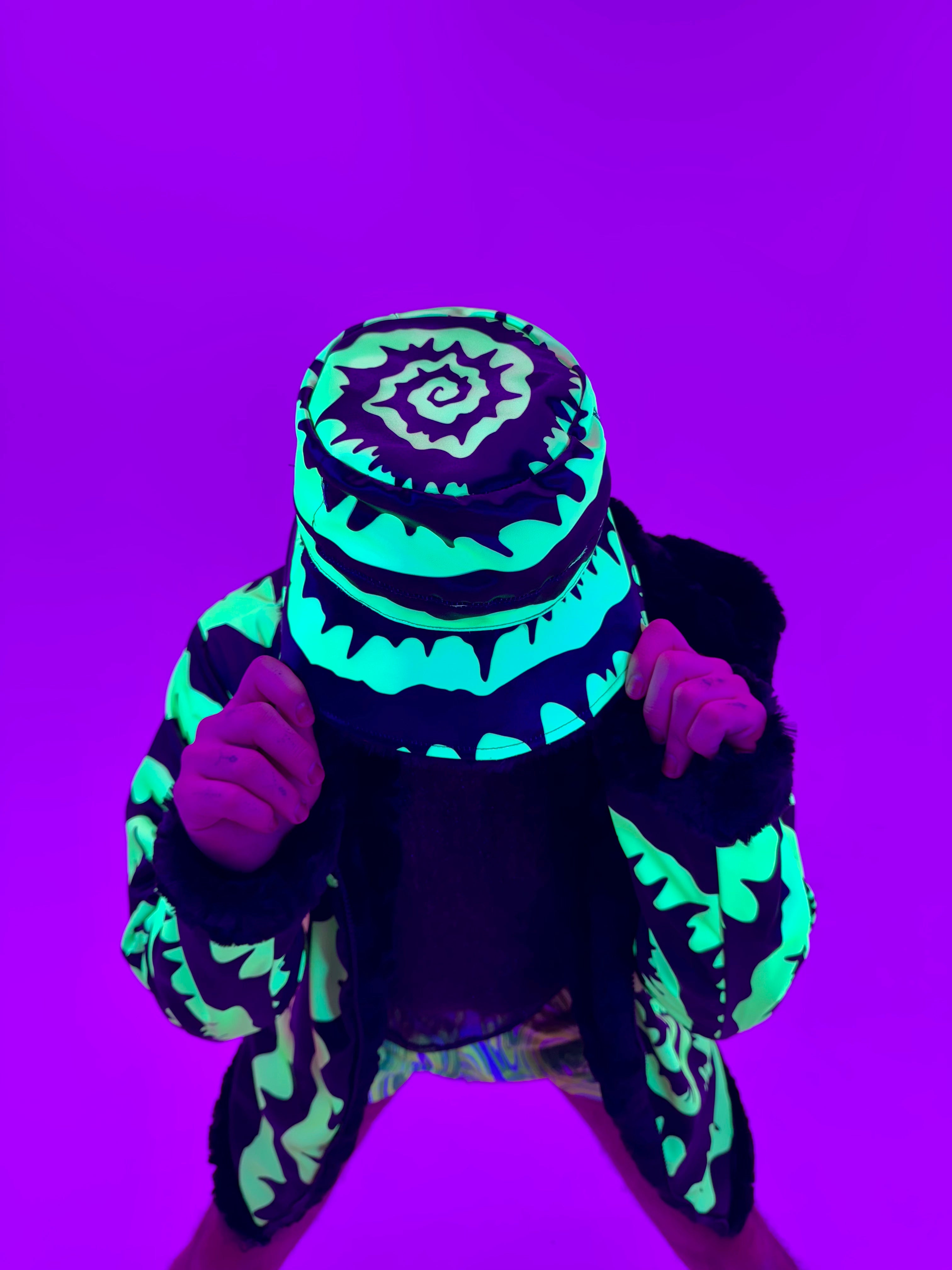 Hypnotic 🌀 Reversible Bucket Hat