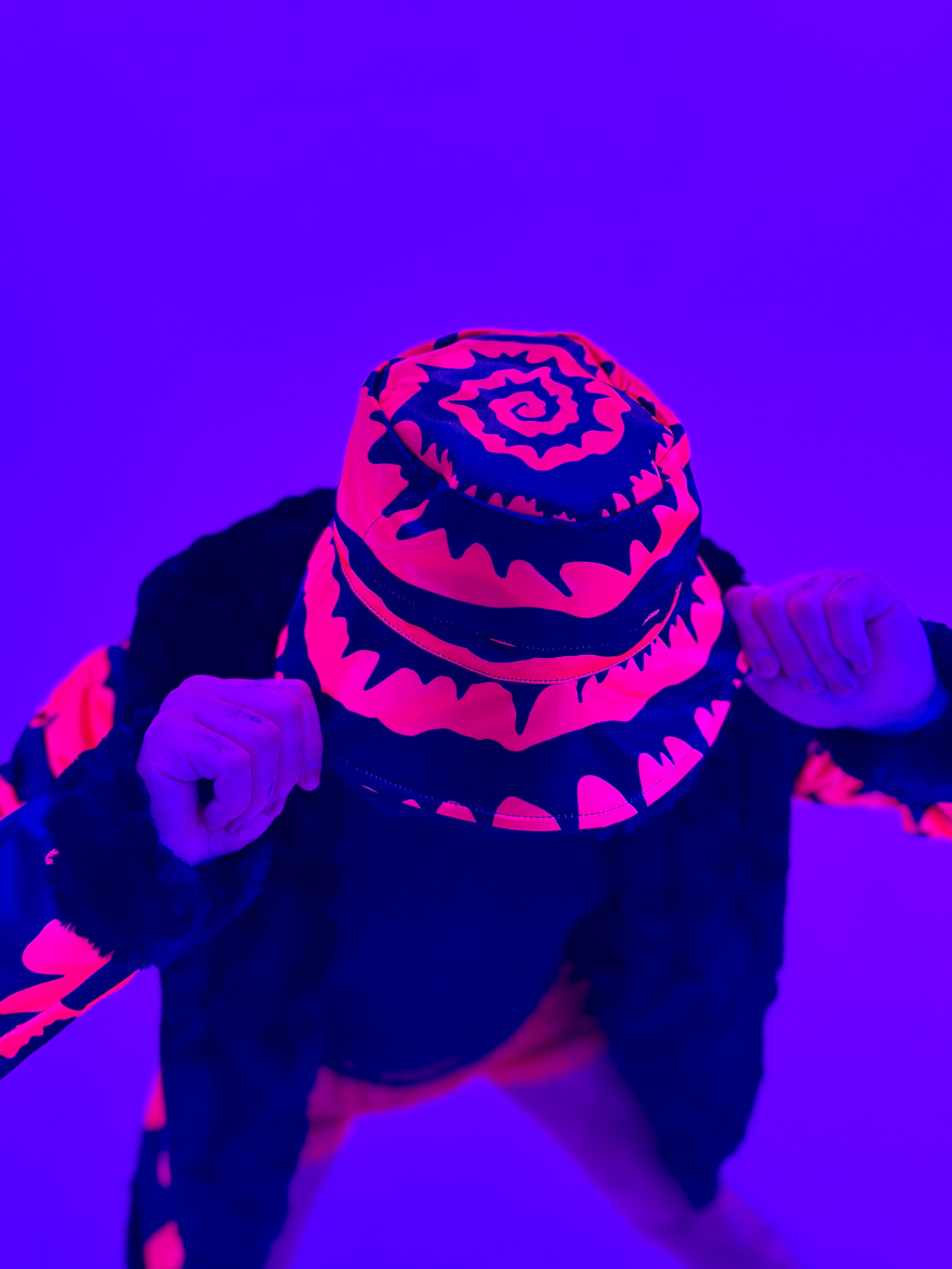 Hypnotic 🌀 Reversible Bucket Hat