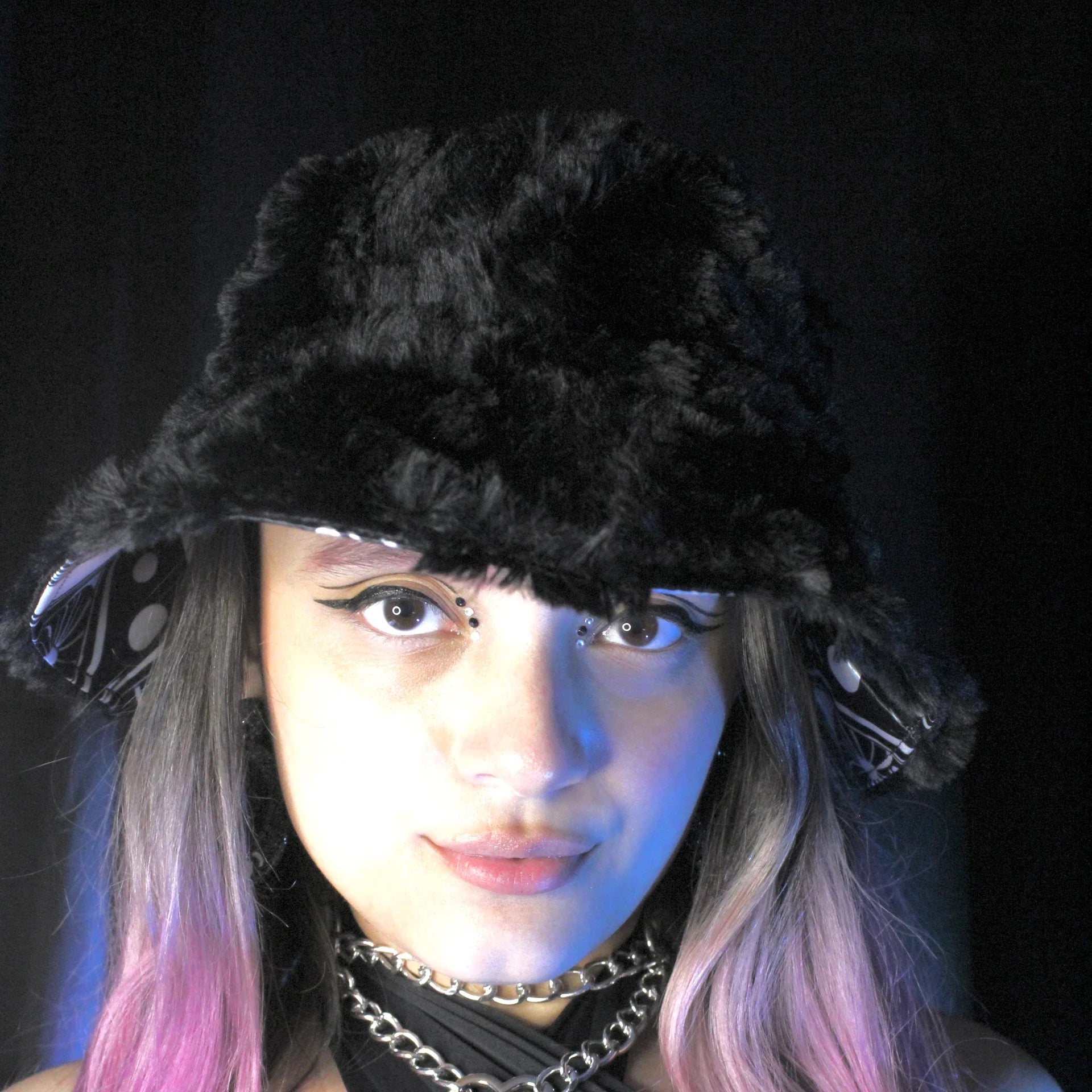 The Mingling Reversible Bucket Hat