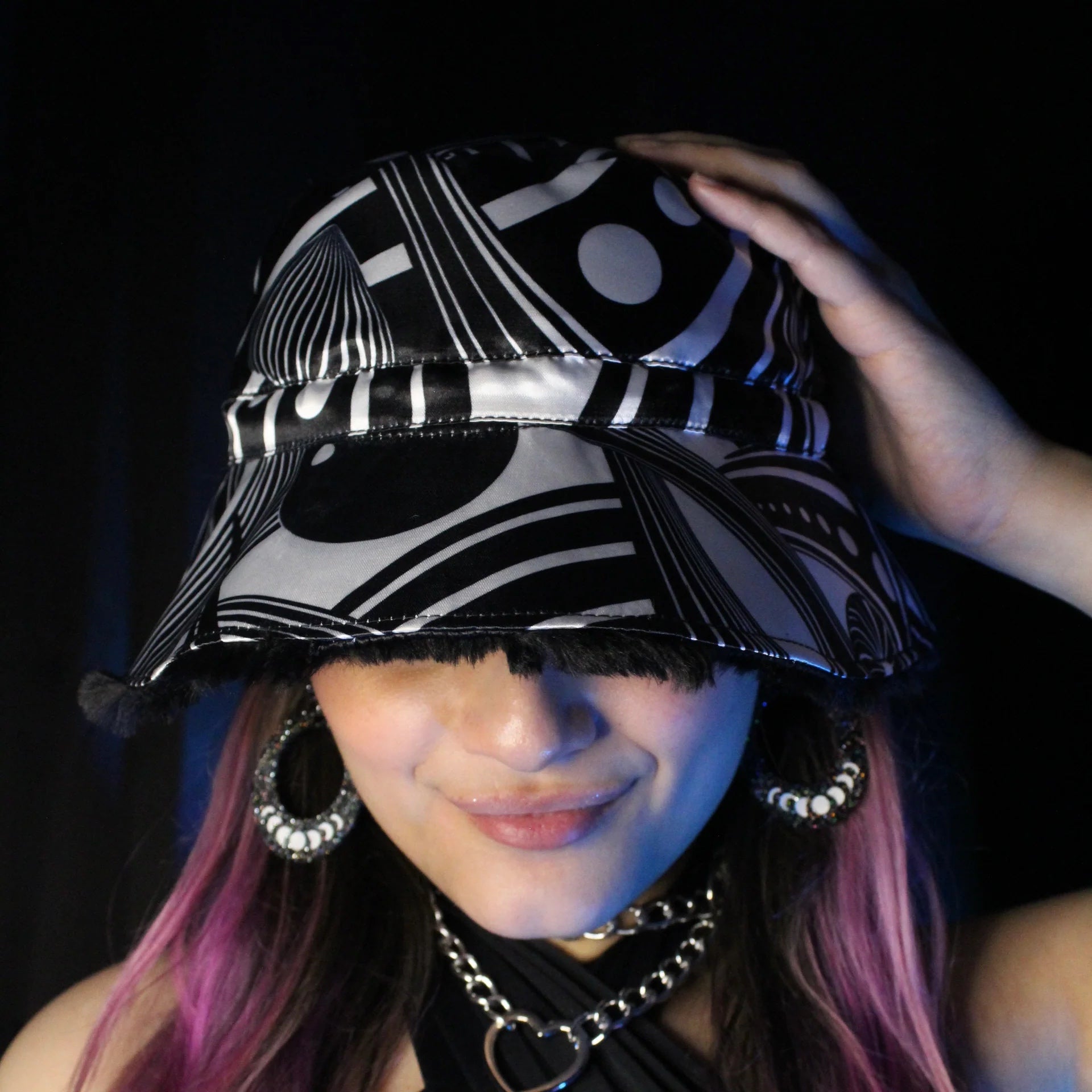 The Mingling Reversible Bucket Hat