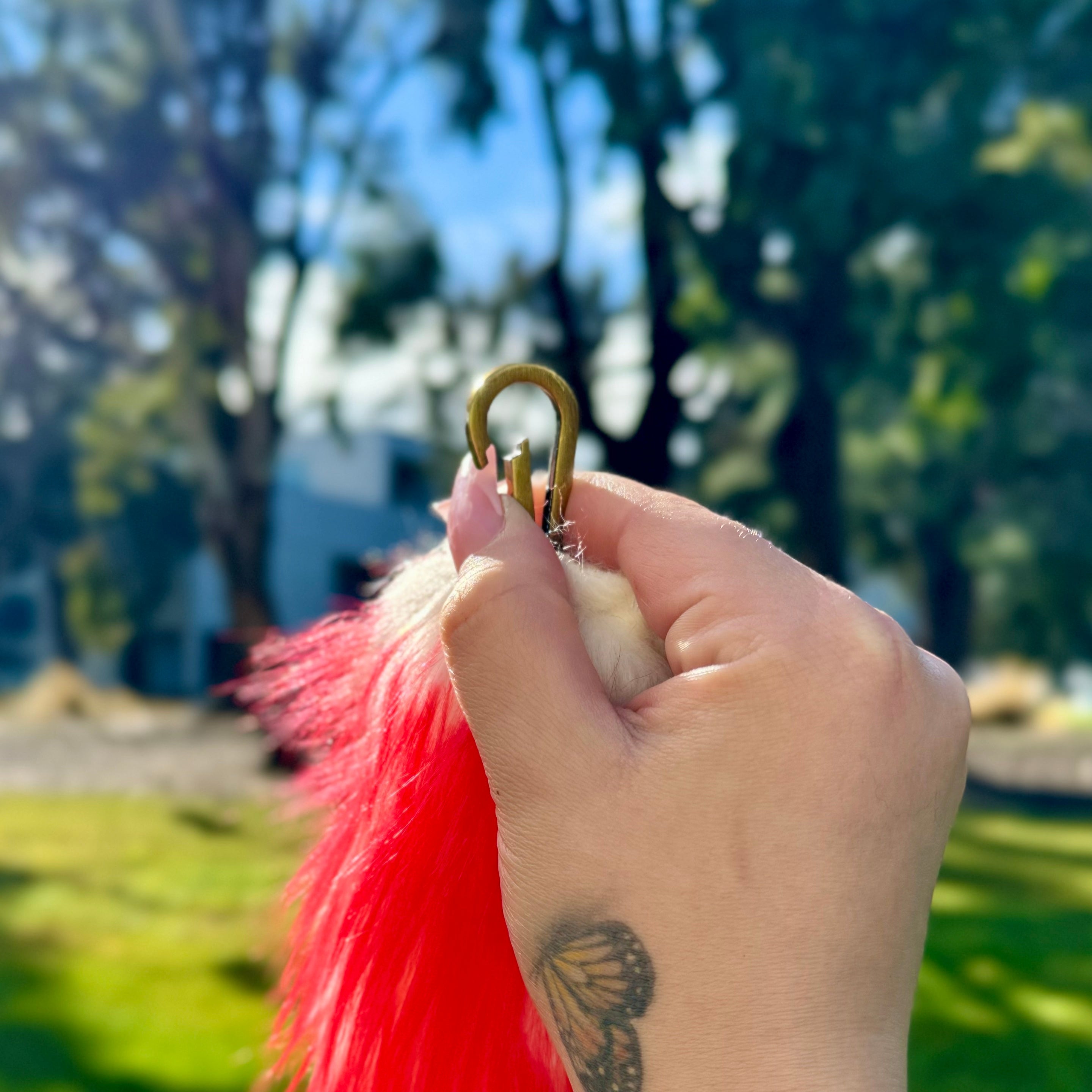 White &amp; Red Ombré Tail